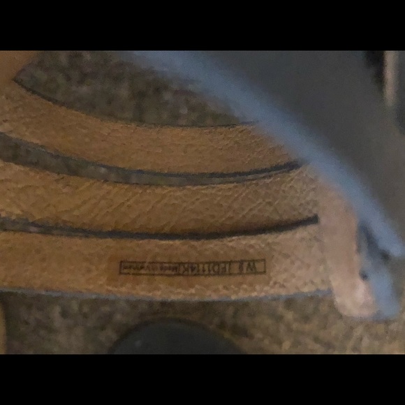 SIZE 9 UGG HIGH HEEL SANDLES - Picture 3 of 3